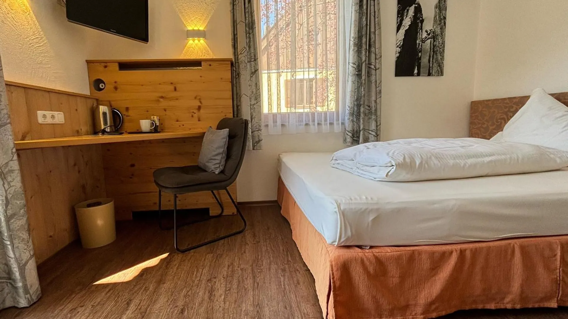 Guest house Pension Bavaria Mittenwald