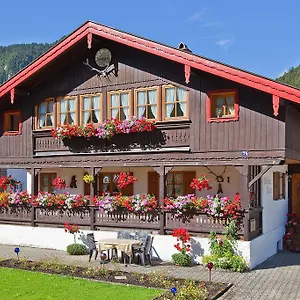 Merzer Apartment